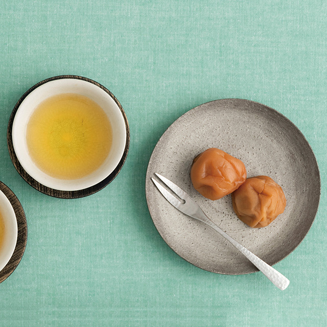 紀州南高梅「つや丸」3粒と静岡茶 メイン画像