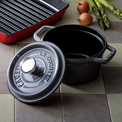 ストウブ[staub] ココット・ラウンド14cm ブラック